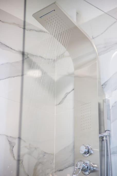 La Casa New Central Coastal Apartment & Jacuzzi Volos Luaran gambar